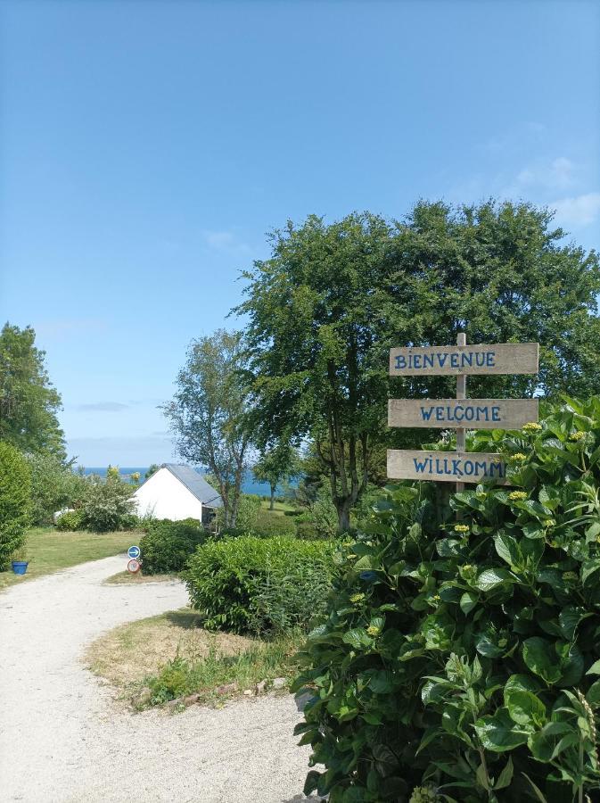 Hotel Air de camping car, caravane, tente emplacement nu avec électricité petit camping Plestin-les-Grèves Exterior foto